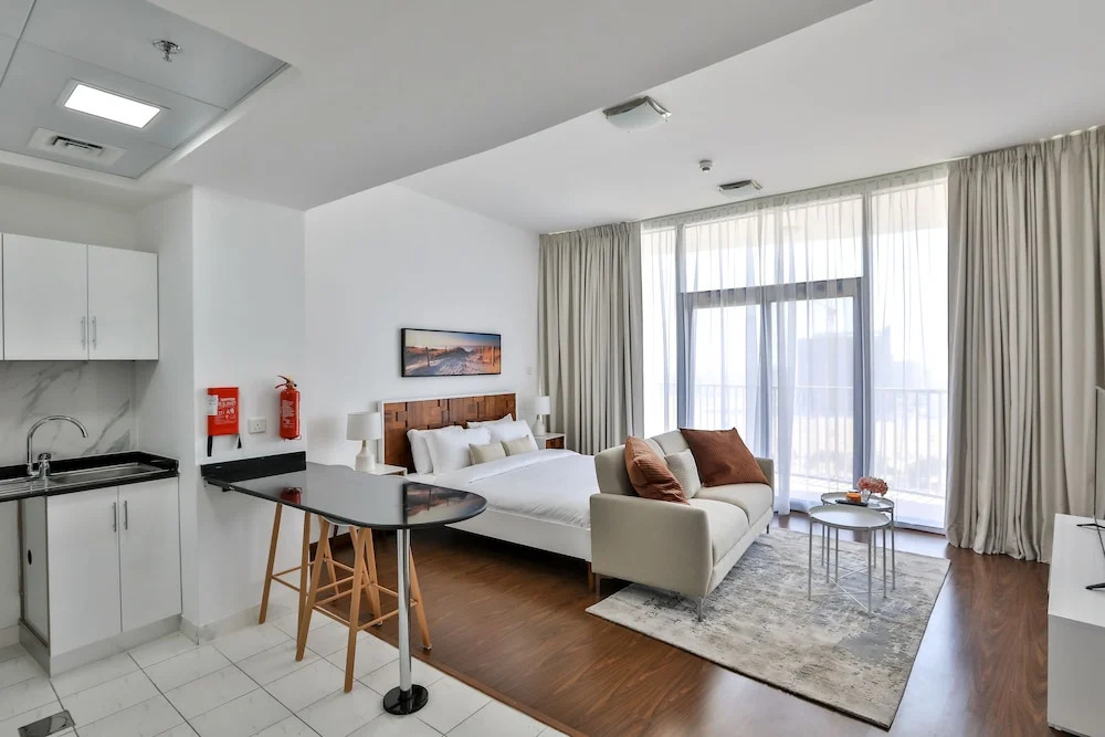 Driven Holiday Homes - Binghatti Pearls