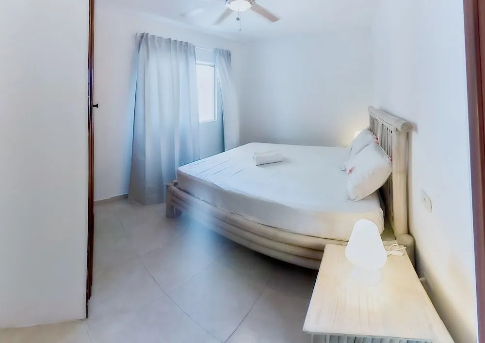 Las Terrazas Condo Punta Cana Beach - Los Corales Village