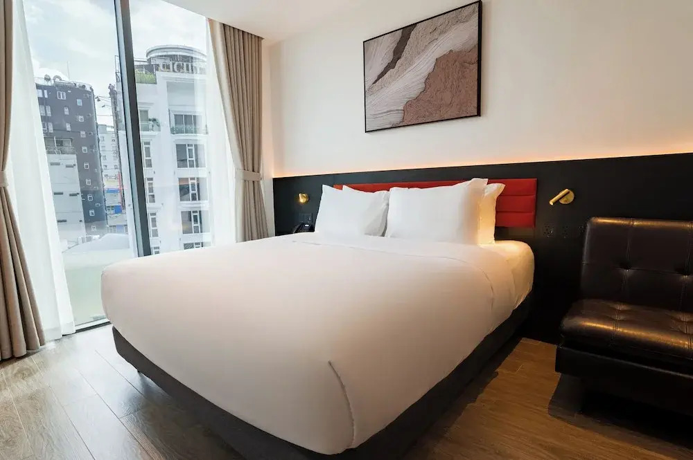 The Signature Hotel Saigon