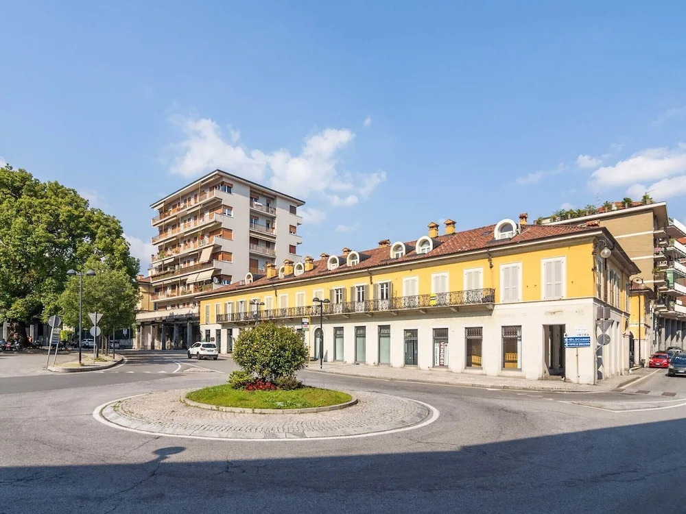 Spacious Holiday Home in Verbania Pallanza Italy with Balcony
