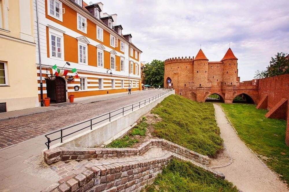 Adele Old Town Apartment