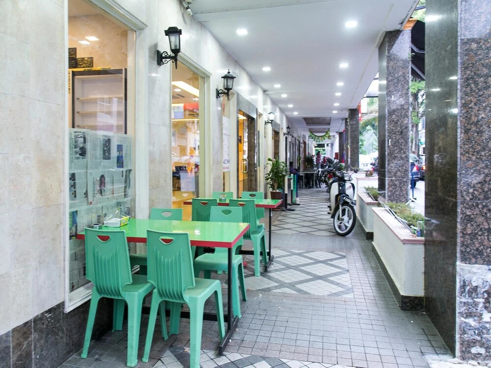 OYO 204 I Biz Hotel