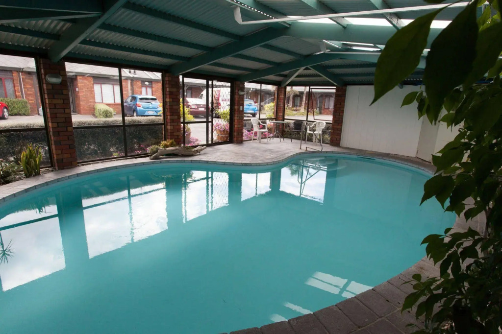 Alton Lodge Motel