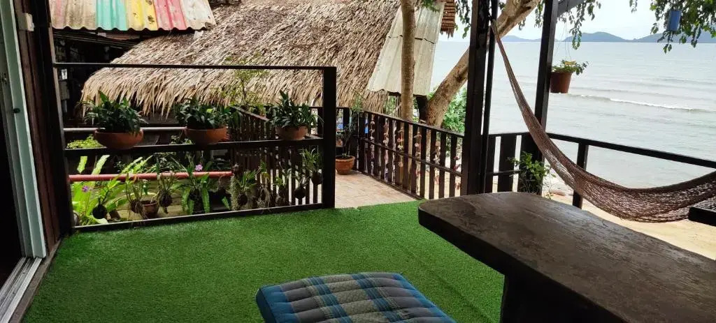 Maya guest house@coffee