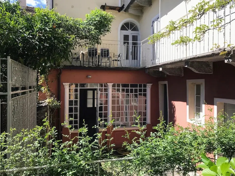 Appartamento con Piccolo Giardino Cannero Riviera