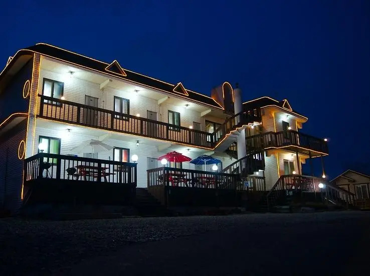 Anmyeondo Taean Romance Pension
