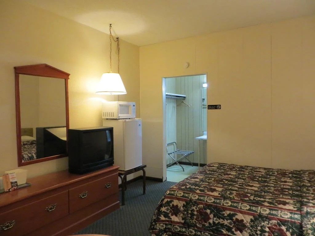 Bridgman Inn