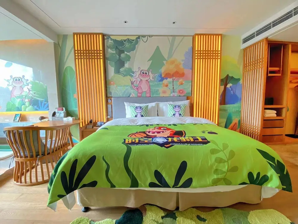 Bright QiandaoLake Resort