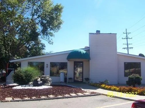 Home Town Inn