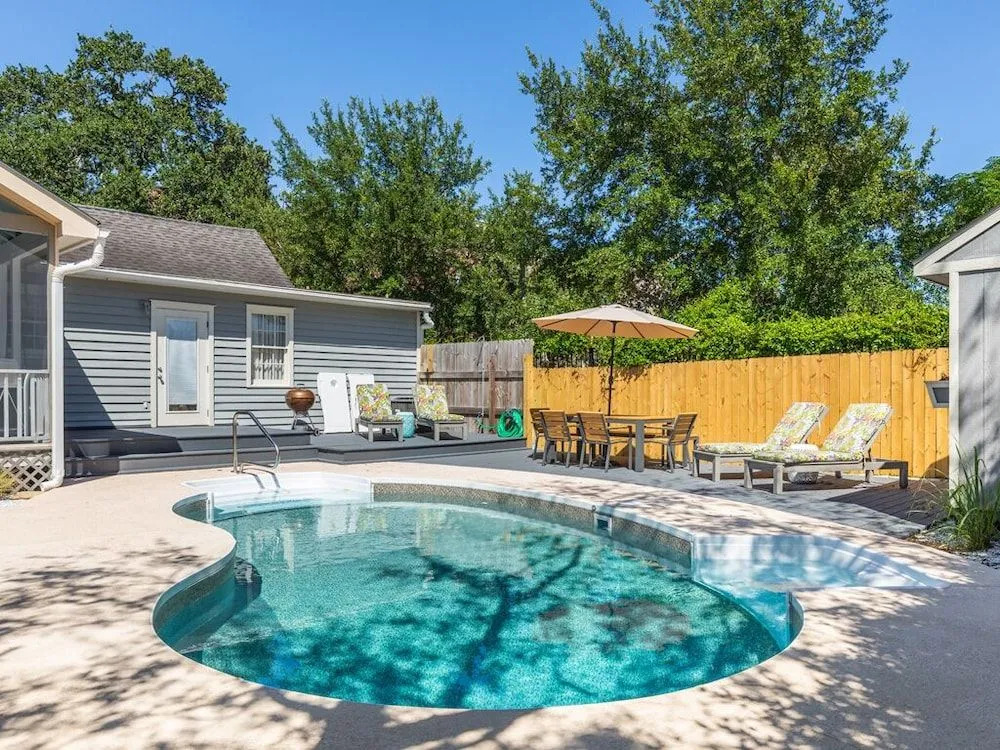 Frogtown Cottage
