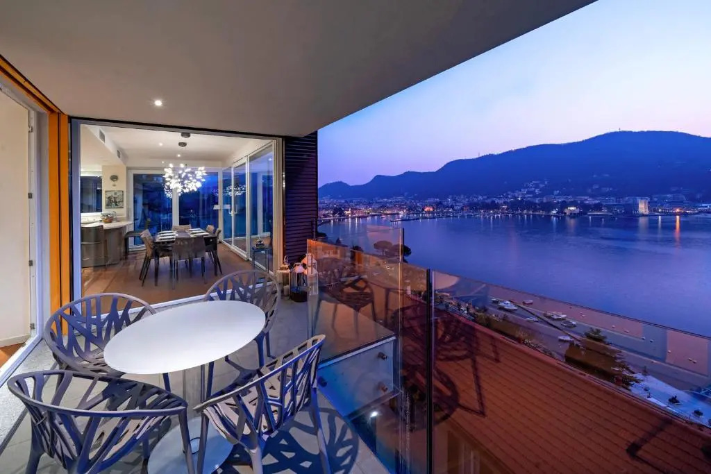 Executive Penthouse Como Condo