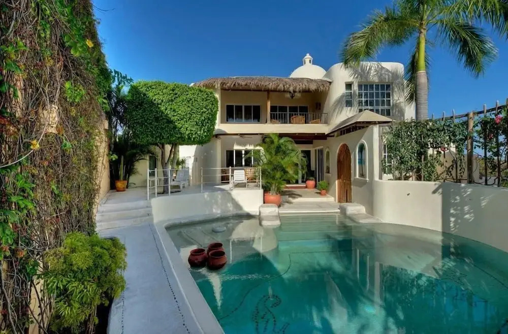 1013 - Villa Maya