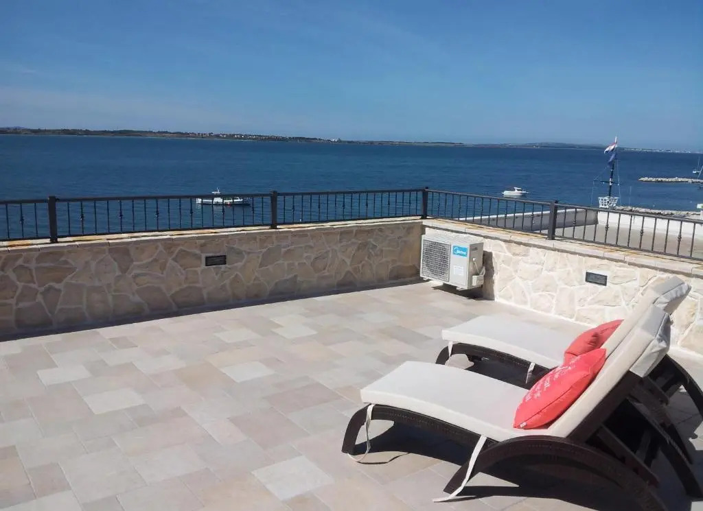 Sea View Apartments Nina - AE1021