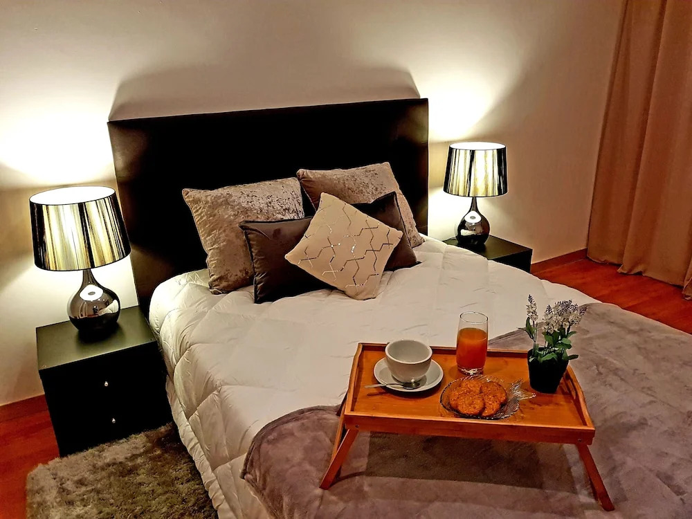 Enjoy Oporto Flats
