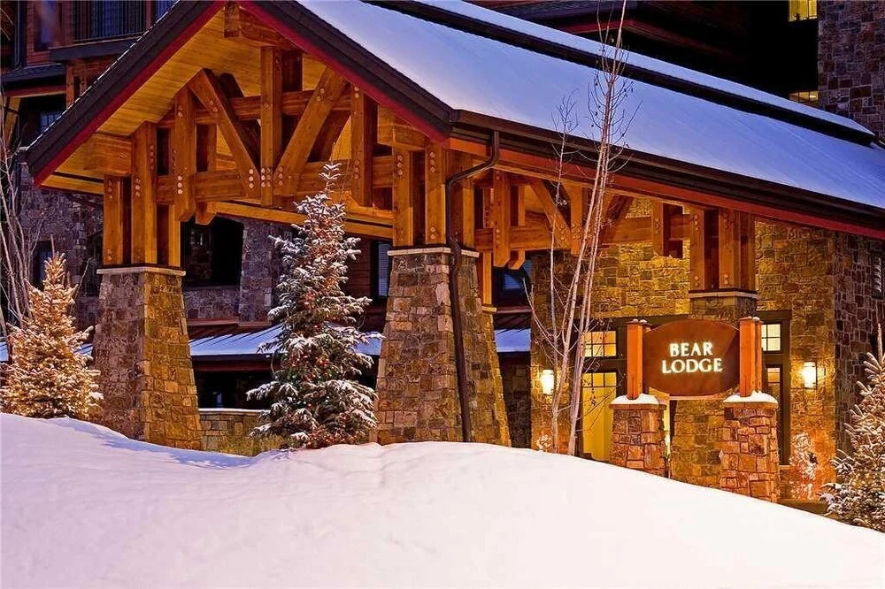 6107 Bear Lodge, Trappeur's Crossing Apartment 3