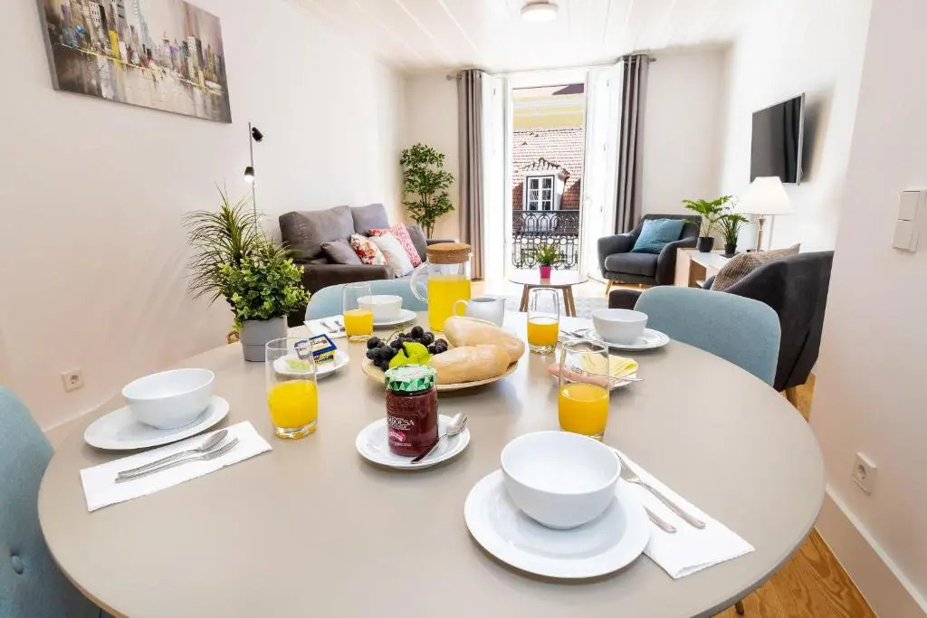 Amazing 1BDR Apartment in Chiado by LovelyStay