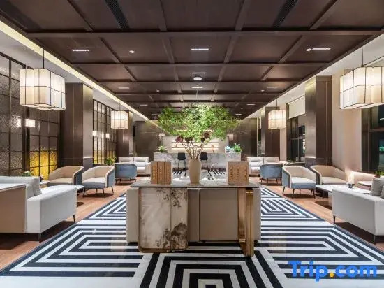 Royal Garden Hotel