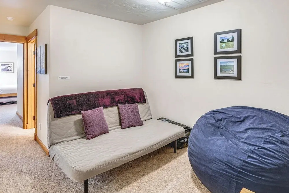 1 Mi to Ponderosa State Park: Condo w/ Pool Access