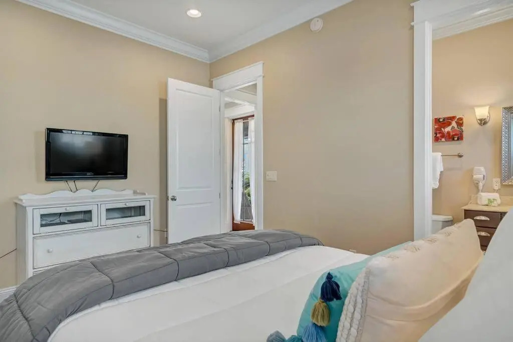 Beach Club Cottage 23 - Luxurious Private Home
