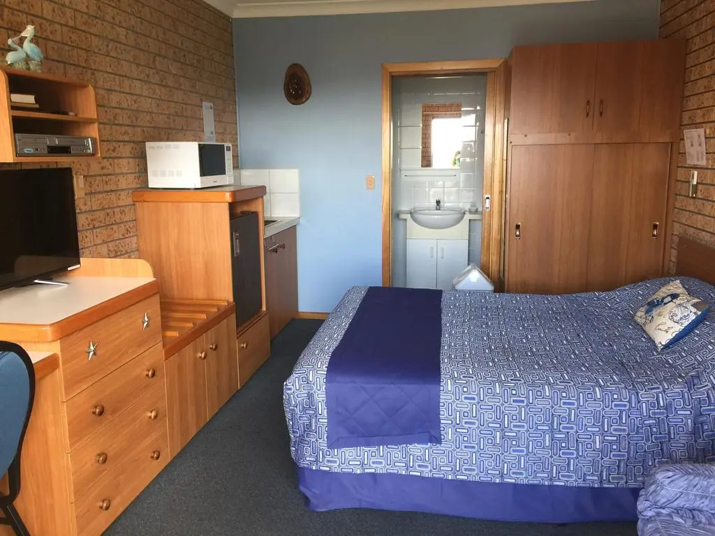 Whale Fisher Motel