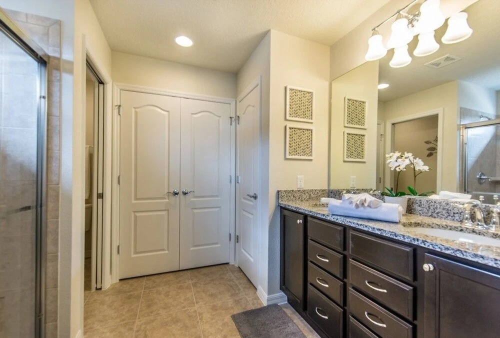 Amazing House! - Windsor At Westside - 8948RS