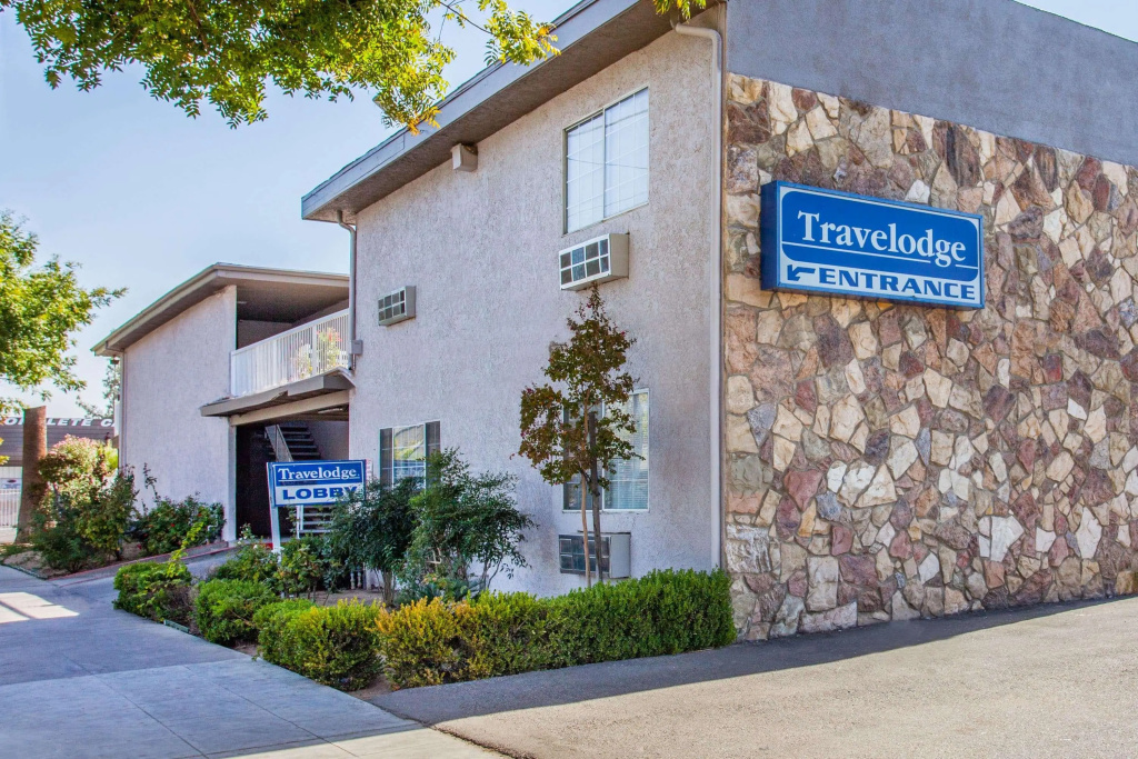 Travelodge by Wyndham Fresno Yosemite Area