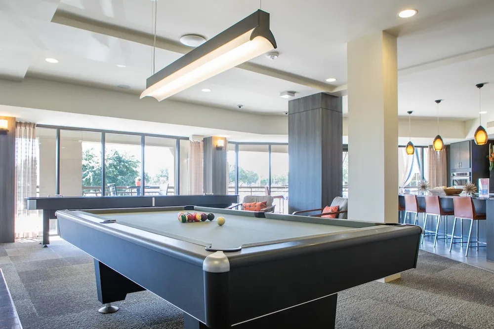 WanderJaunt - North Austin Apartments