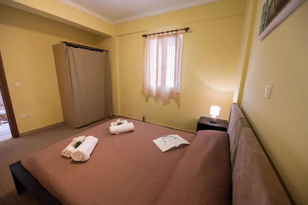 Modern Apartment 15 mins from the town of Lefkas