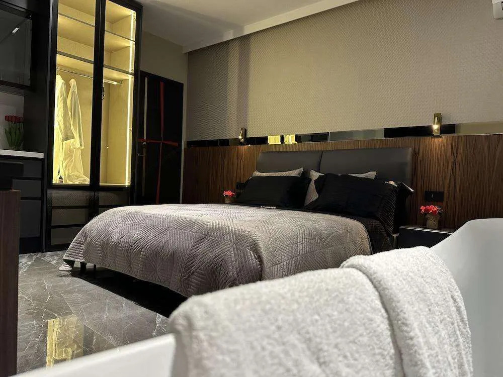 La Mirage Suites & Apartments