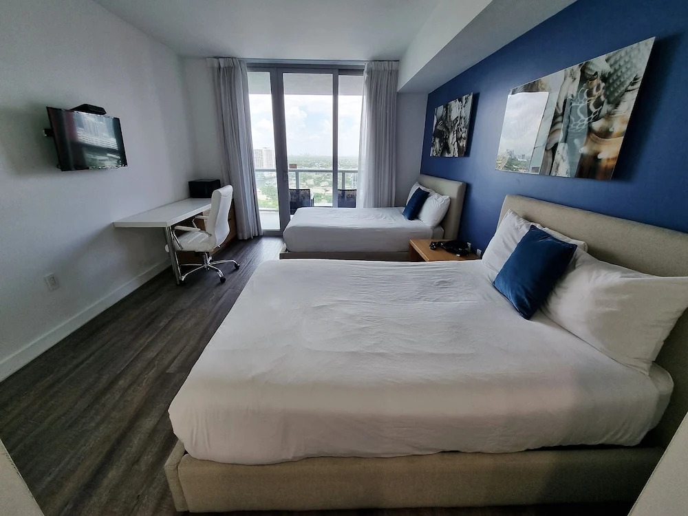 BW Luxury Suites