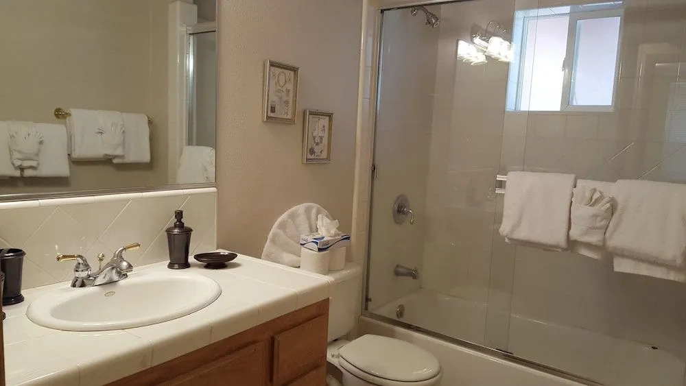 Pet Friendly,close to Heavenly With Hot Tub