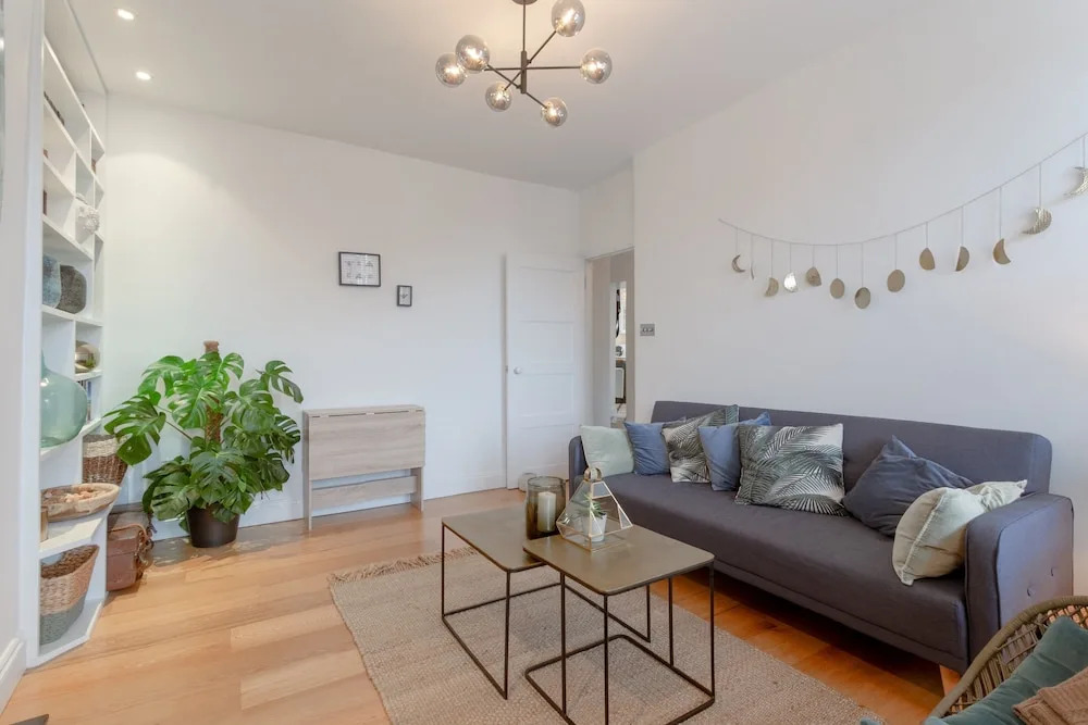 Vibrant 2 Bedroom Apartment in Notting Hill