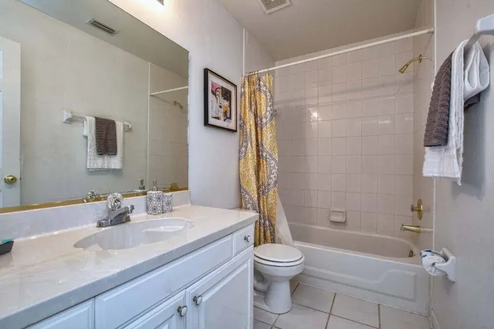 Water Front Privacy On Disneys Doorstep-2100oi 4 Bedroom Home by Redawning