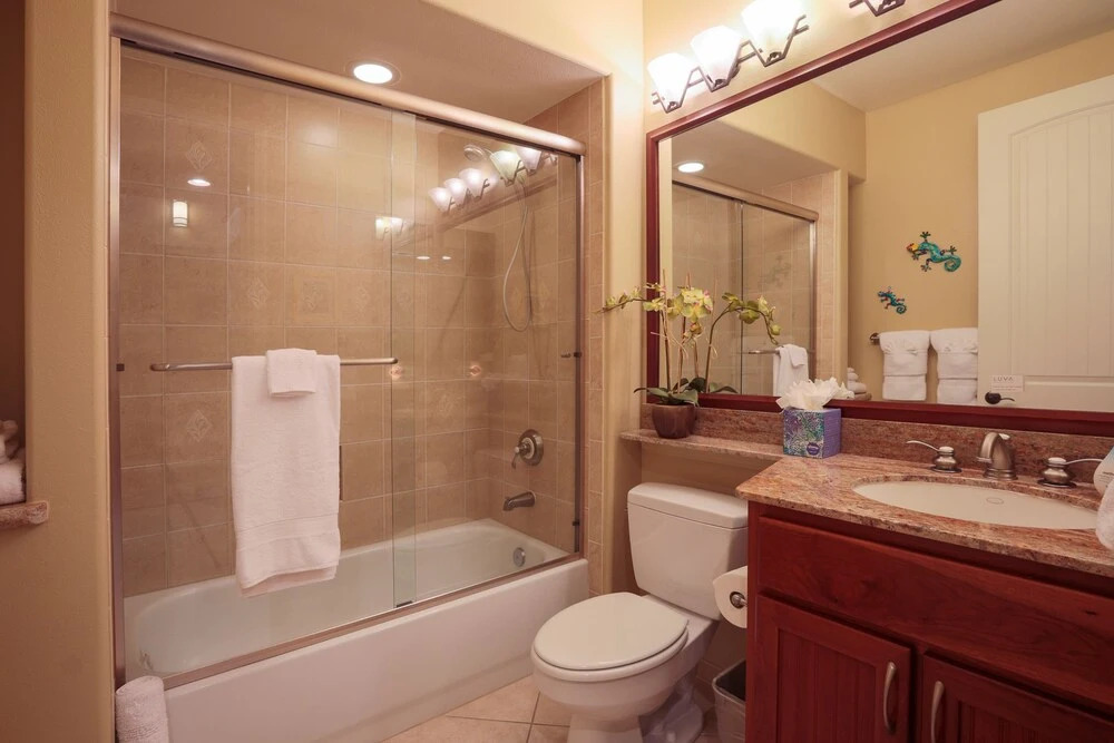 Leilani 3 Bedrooms 3 Bathrooms Condo