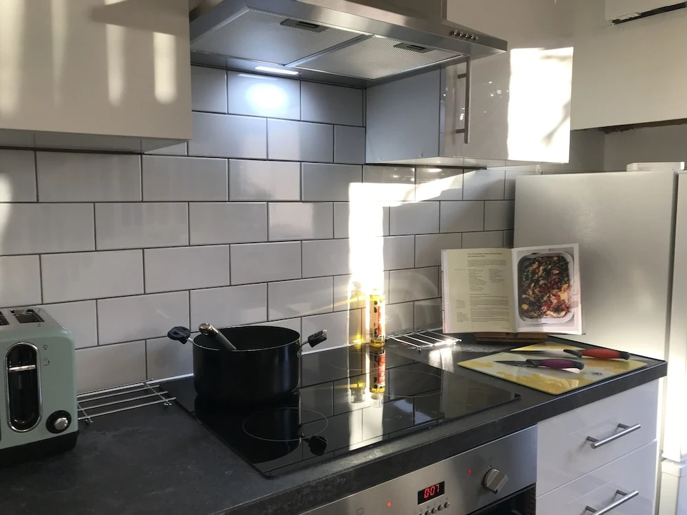 Stylish 3-bed Preston Home for Relaxing Comfy Stay