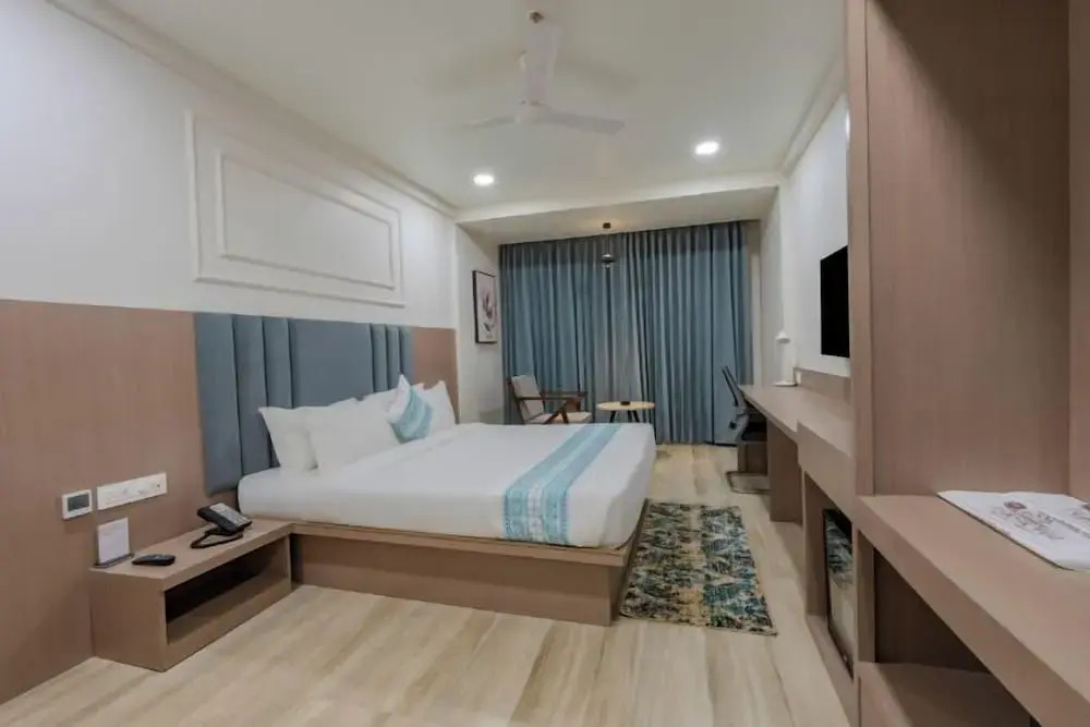 Hotel TGR