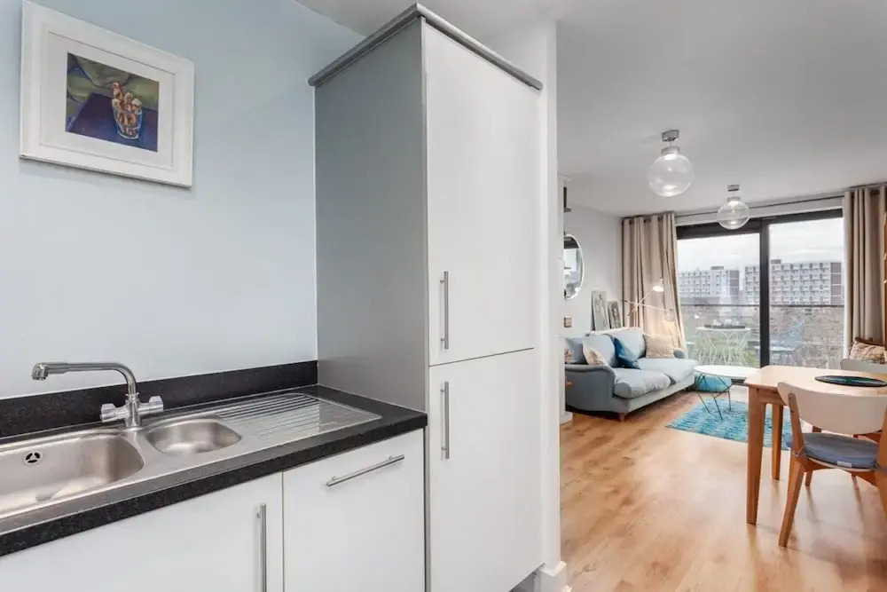 Bright and Stylish Kennington Gem
