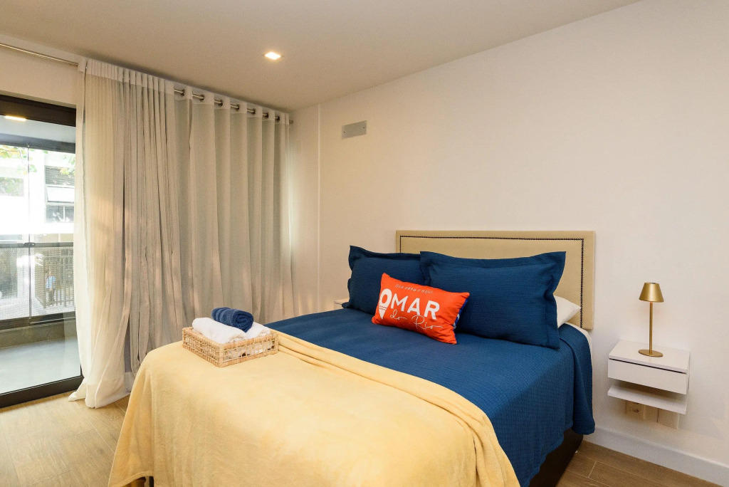 Studio A 170m Da Praia De Ipanema | Fa 49/201