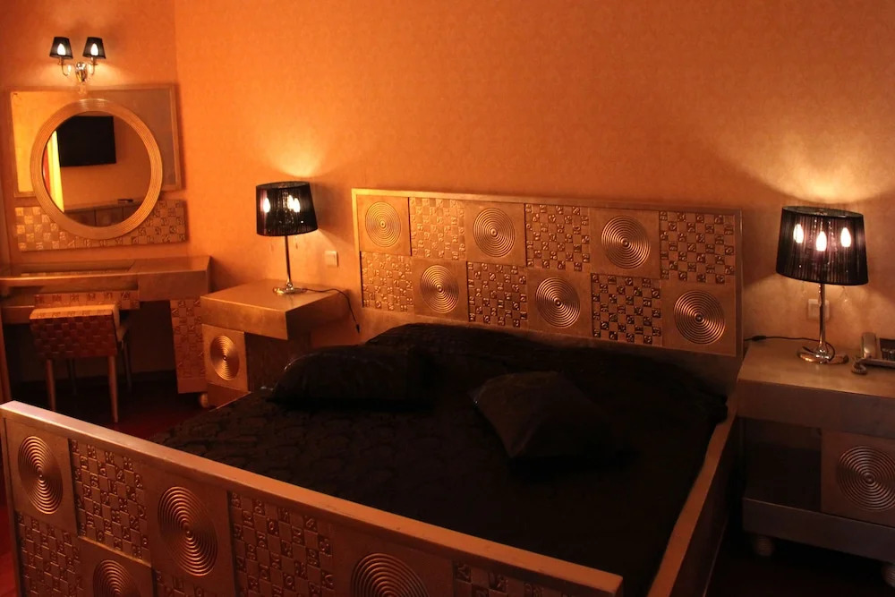 Rena Hotel