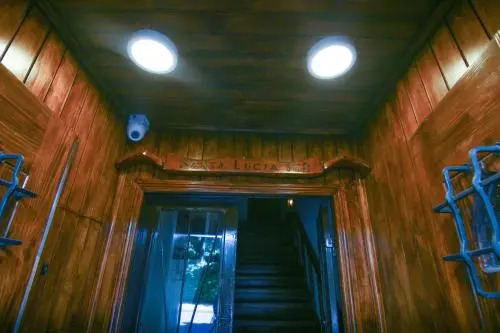 Hostel Lucia Suites