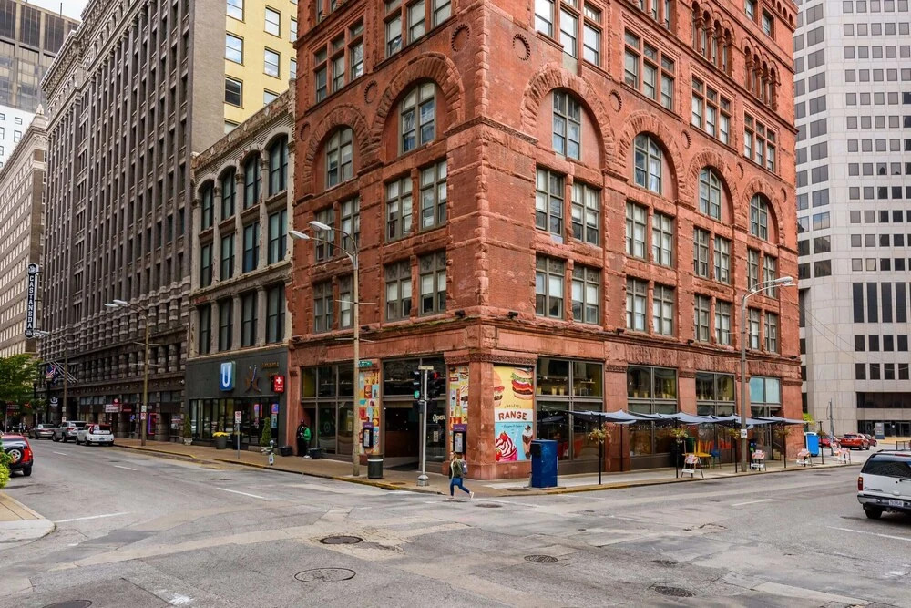 Spacious DT Lofts with Full Kitchen by Zencity