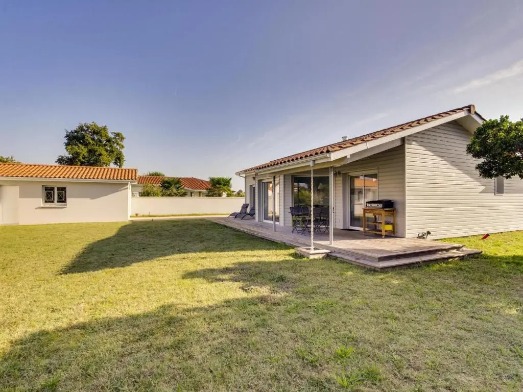 Maison contemporaine Biscarrosse, 7 pers., 3 ch., Wi-Fi, sur terrain 700m², proche activités et plages - FR-1-521-44