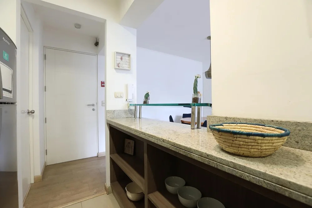 2BDR APT w/ pool & gym - Barranco!