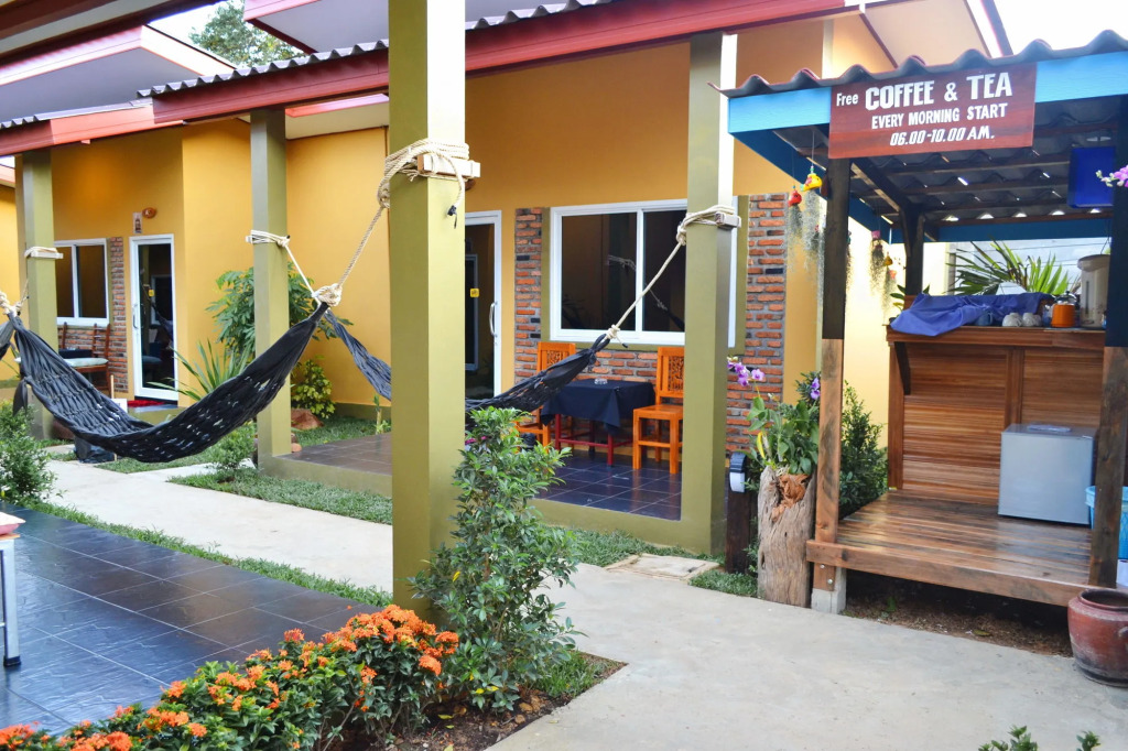 Lanta Baan Nok Resort
