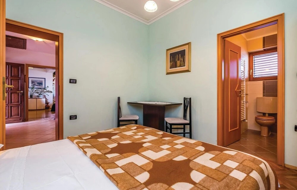 Amazing Home in Icici With Wifi and 2 Bedrooms