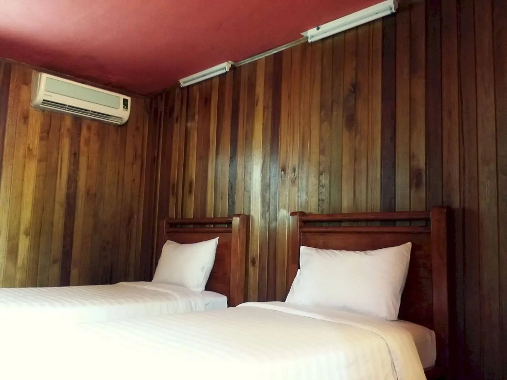 Rainforest Bed & Breakfast Hotel