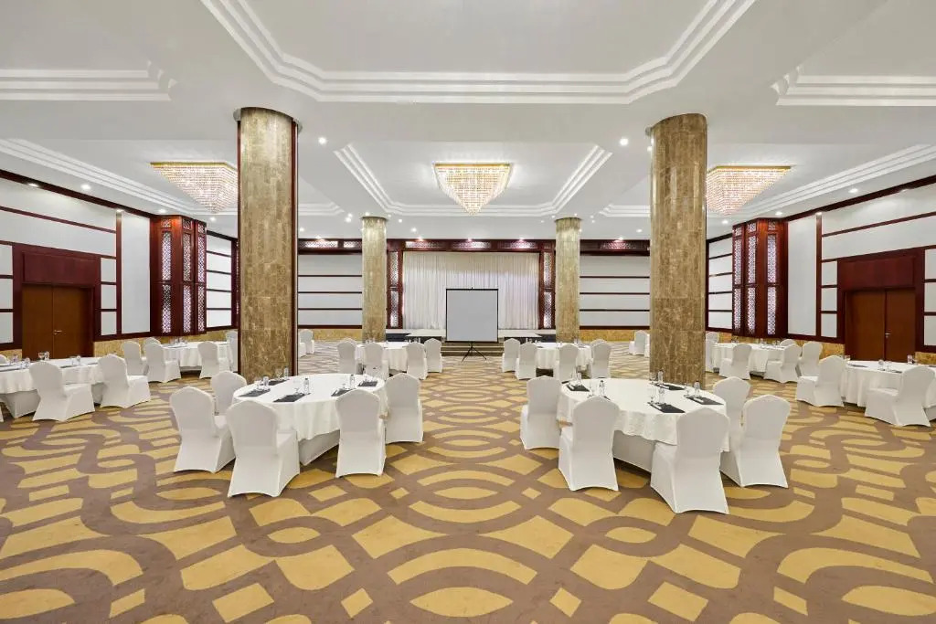 Отель Makarem Mina