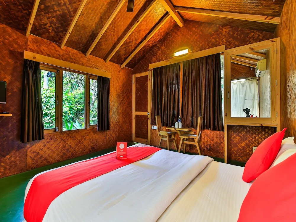 OYO 14372 Varty's Hillside Huts