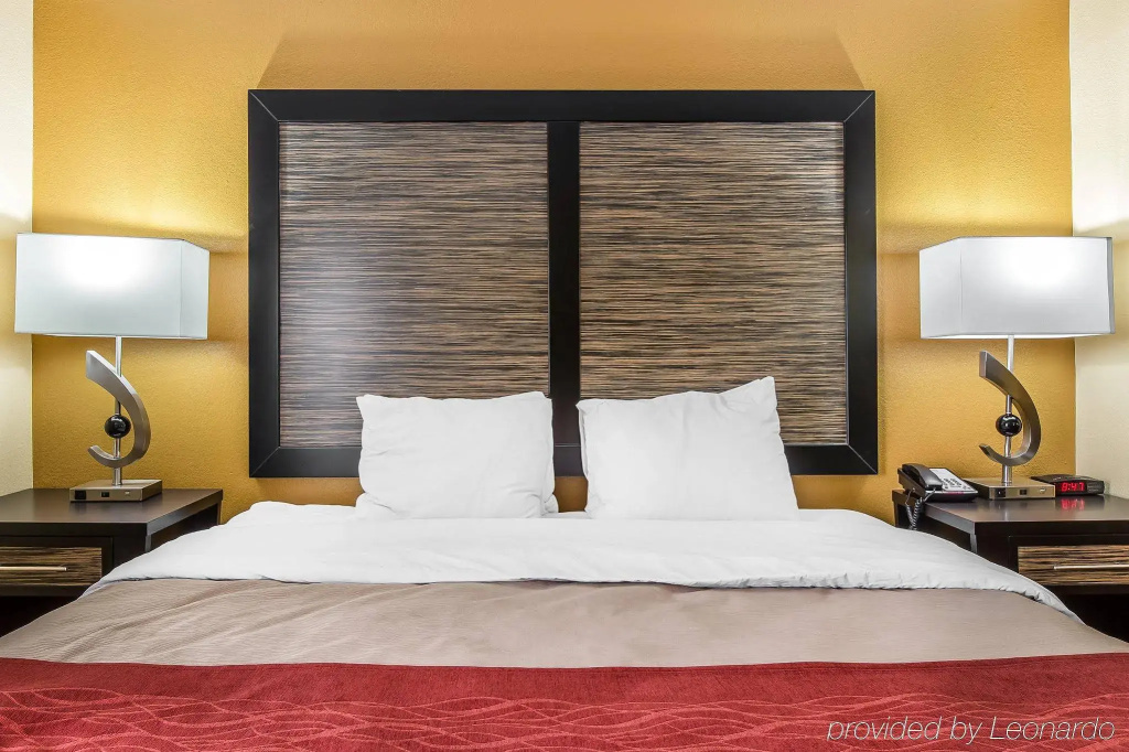 Quality Inn & Suites Montgomery East Carmichael Rd