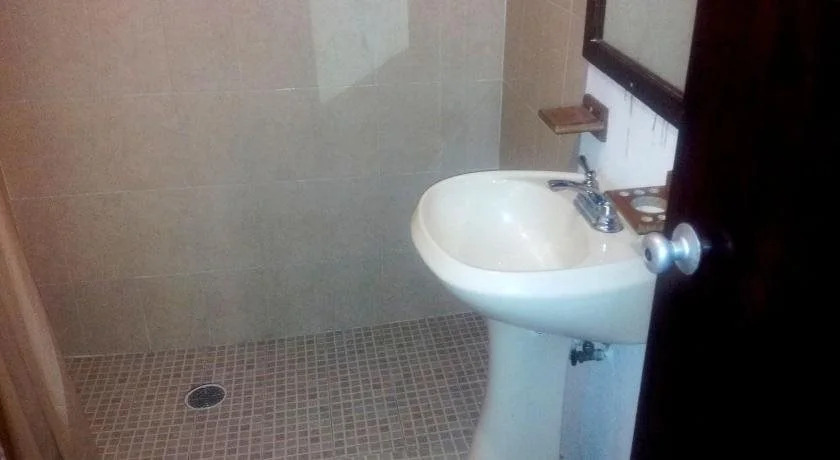 Hotel Uke Inn Terán